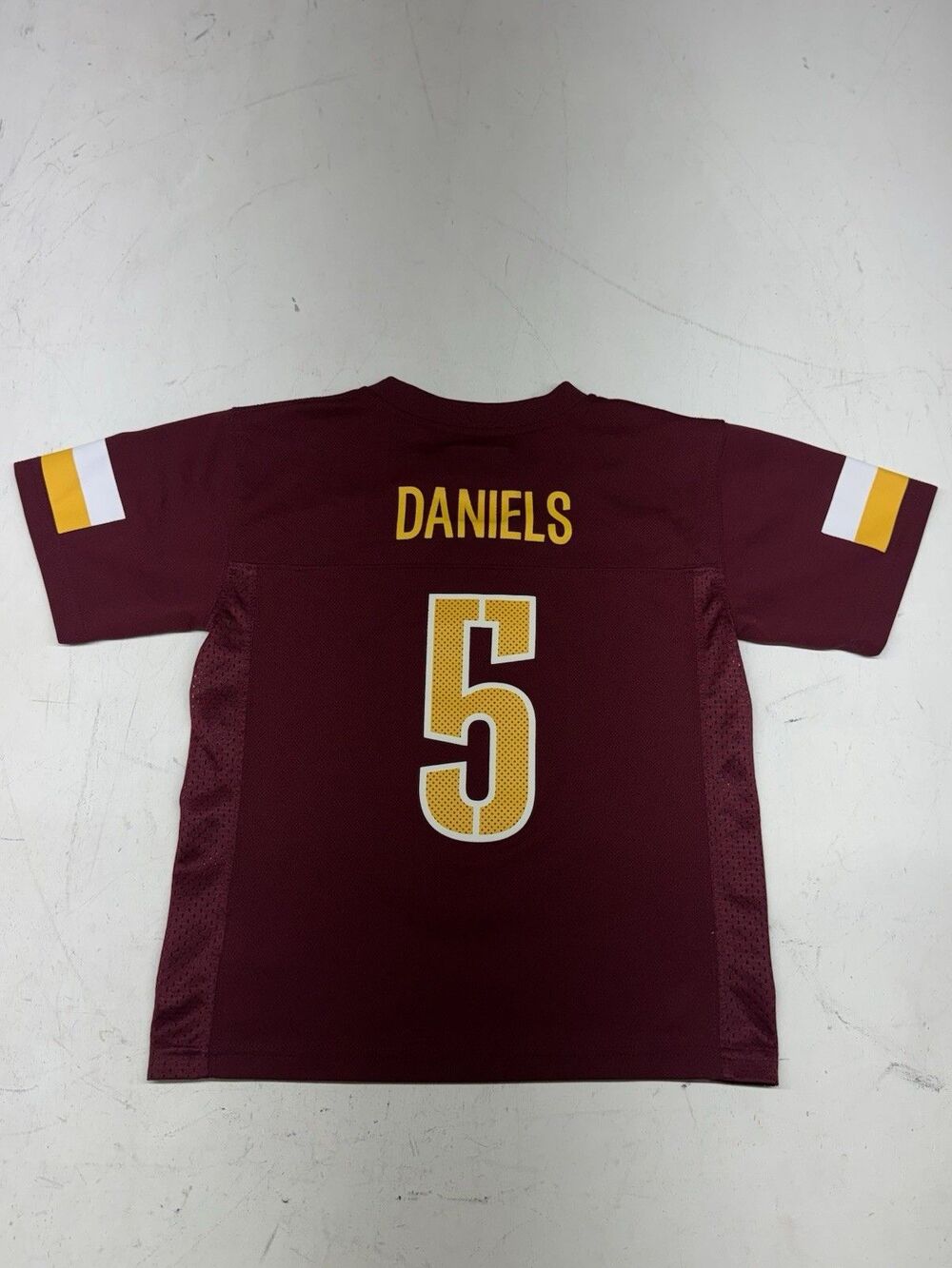 Washington Commanders Jayden Daniels #5 Jersey NFL Team Apparel Kids Large (7)